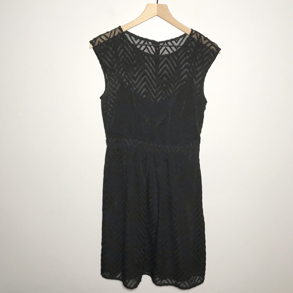 J Crew Sleeveless Chiffon Dress in Zigzag Black - Picture 2 of 9
